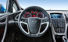   Opel Astra OPC - 2012