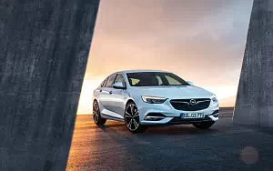   Opel Insignia Grand Sport - 2017