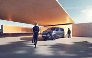   Peugeot e-Traveller - 2023