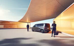   Peugeot e-Traveller - 2023