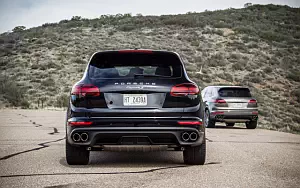      Porsche Cayenne S US-spec - 2015