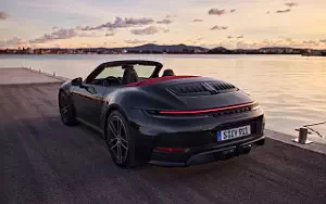   Porsche 911 Carrera GTS Cabriolet - 2024