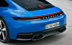   Porsche 911 Carrera - 2024