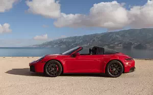   Porsche 911 Targa 4 GTS - 2024