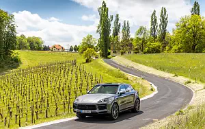   Porsche Cayenne S Coupe (Quarzite Grey Metallic) - 2019