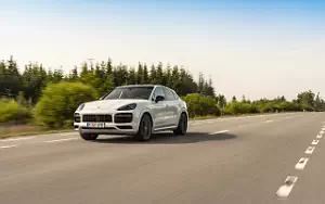   Porsche Cayenne Turbo S E-Hybrid Coupe - 2019