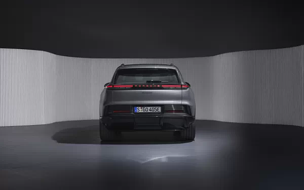   Porsche Cayenne Electric - 2026