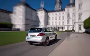   Porsche Cayenne Diesel - 2010