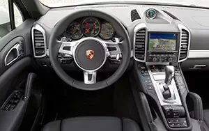   Porsche Cayenne Diesel - 2010