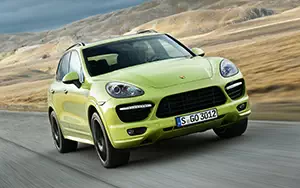   Porsche Cayenne GTS - 2012