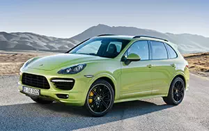   Porsche Cayenne GTS - 2012