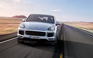   Porsche Cayenne S - 2014