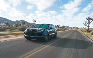   Porsche Cayenne E-Hybrid (Algarve Blue Metallic) - 2024