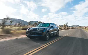   Porsche Cayenne E-Hybrid (Algarve Blue Metallic) - 2024