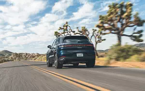   Porsche Cayenne E-Hybrid (Algarve Blue Metallic) - 2024