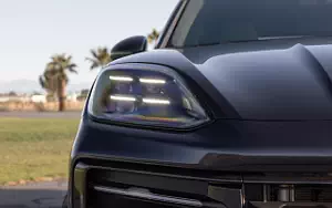   Porsche Cayenne E-Hybrid (Algarve Blue Metallic) - 2024