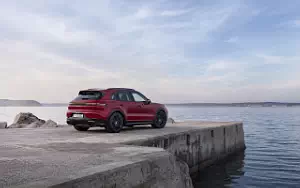   Porsche Cayenne GTS - 2024