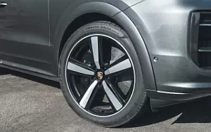   Porsche Cayenne S SportDesign Package (Quarzite Grey Metallic) - 2024