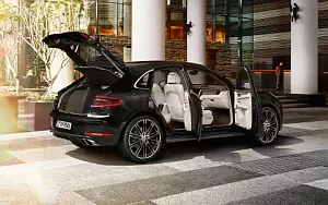   Porsche Macan Turbo - 2014