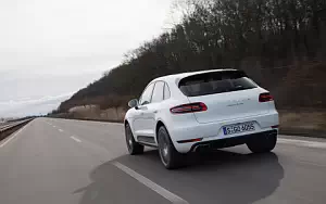   Porsche Macan Turbo - 2014