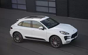   Porsche Macan Turbo - 2014