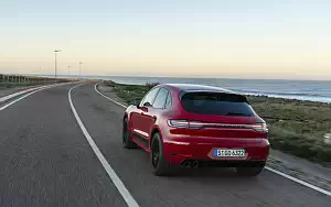   Porsche Macan GTS (Carmine Red) - 2020