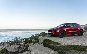   Porsche Macan GTS (Carmine Red) - 2020