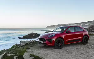   Porsche Macan GTS (Carmine Red) - 2020