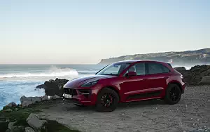   Porsche Macan GTS (Carmine Red) - 2020