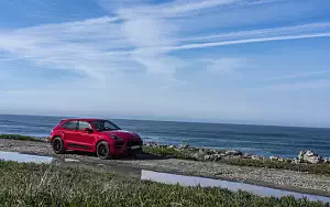   Porsche Macan GTS (Carmine Red) - 2020