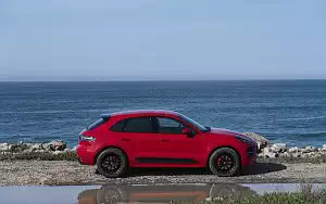   Porsche Macan GTS (Carmine Red) - 2020