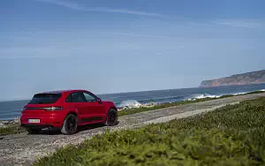   Porsche Macan GTS (Carmine Red) - 2020