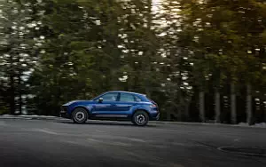   Porsche Macan T (Gentian Blue Metallic) - 2022