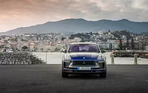   Porsche Macan T (Gentian Blue Metallic) - 2022