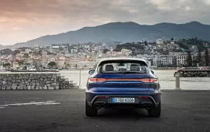   Porsche Macan T (Gentian Blue Metallic) - 2022