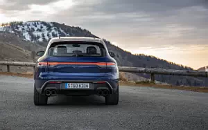   Porsche Macan T (Gentian Blue Metallic) - 2022