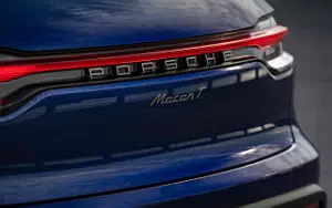   Porsche Macan T (Gentian Blue Metallic) - 2022