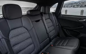   Porsche Macan T (Gentian Blue Metallic) - 2022