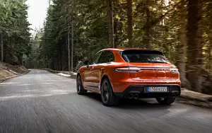   Porsche Macan T (Papaya Metallic) - 2022