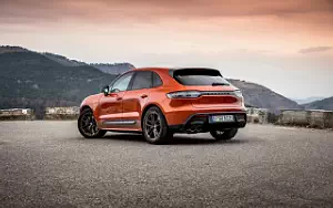   Porsche Macan T (Papaya Metallic) - 2022