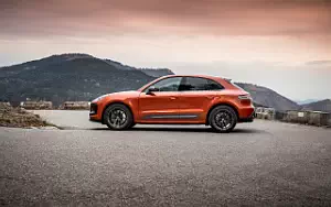   Porsche Macan T (Papaya Metallic) - 2022