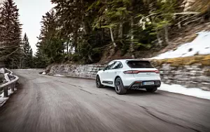   Porsche Macan T (Pure White) - 2022