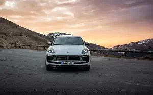   Porsche Macan T (Pure White) - 2022