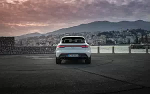   Porsche Macan T (Pure White) - 2022