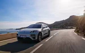   Porsche Macan Turbo (Ice Grey Metallic) - 2024