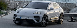 Porsche Macan Turbo (Ice Grey Metallic) - 2024