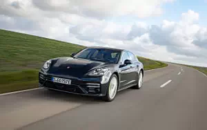   Porsche Panamera Turbo S E-Hybrid Sport Turismo (Night Blue Metallic) - 2020