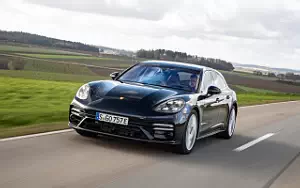   Porsche Panamera Turbo S E-Hybrid Sport Turismo (Night Blue Metallic) - 2020