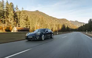   Porsche Panamera Turbo S E-Hybrid Sport Turismo (Night Blue Metallic) - 2020