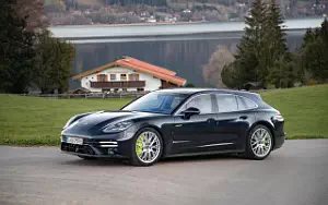   Porsche Panamera Turbo S E-Hybrid Sport Turismo (Night Blue Metallic) - 2020